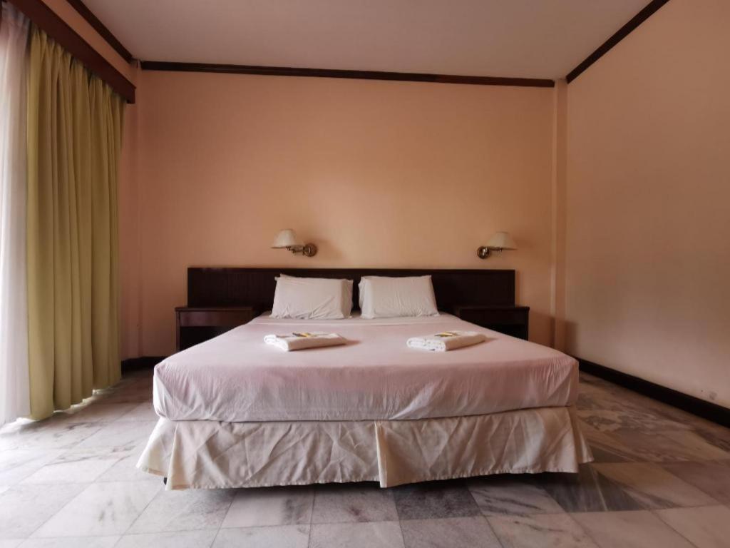 Oyo 89972 Borneo Paradise Beach Hotel Kota Kinabalu Eksteriør billede