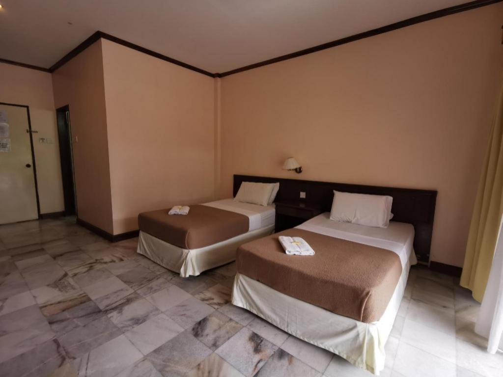 Oyo 89972 Borneo Paradise Beach Hotel Kota Kinabalu Eksteriør billede